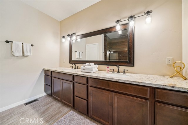 Detail Gallery Image 33 of 56 For 26845 Modoc Ln, Lake Arrowhead,  CA 92352 - 4 Beds | 3/1 Baths