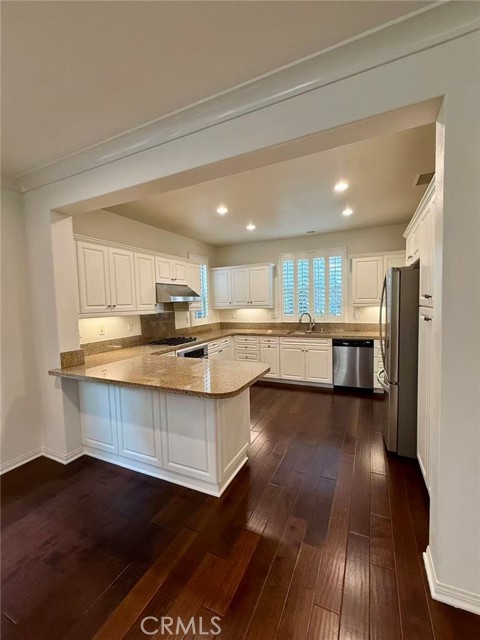 Detail Gallery Image 6 of 22 For 310 Bronze, Irvine,  CA 92618 - 3 Beds | 2/1 Baths