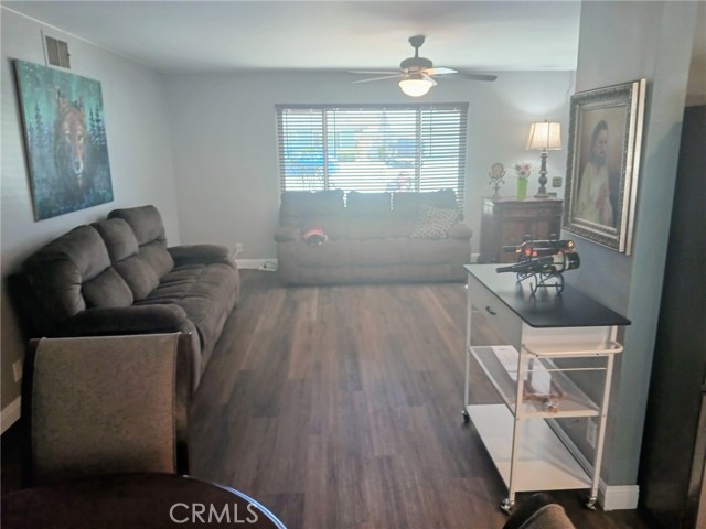 Detail Gallery Image 14 of 32 For 1621 W Montrose, Hemet,  CA 92543 - 2 Beds | 2 Baths