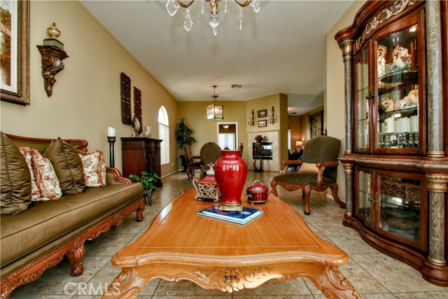 Detail Gallery Image 12 of 52 For 31540 Avenida Del Padre, Cathedral City,  CA 92234 - 4 Beds | 2/1 Baths