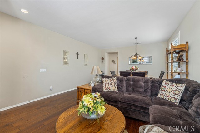 16767 Desert Lily Street, Victorville CA: https://media.crmls.org/medias/0814dbce-eae1-49a6-81a1-a065e9551a10.jpg
