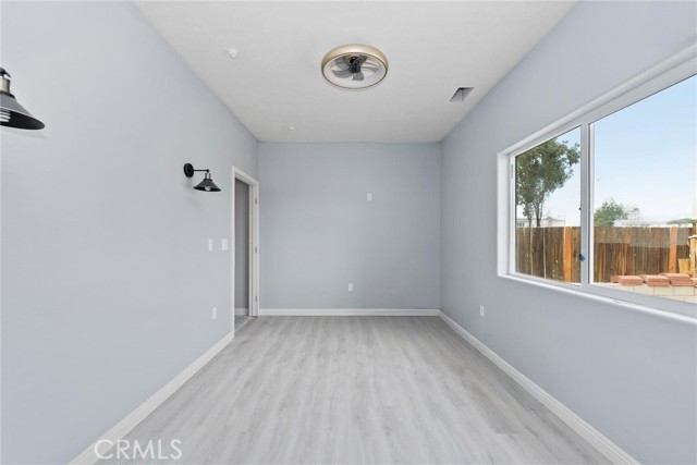 Detail Gallery Image 30 of 35 For 15688 Kingswood, Victorville,  CA 92392 - 4 Beds | 3 Baths