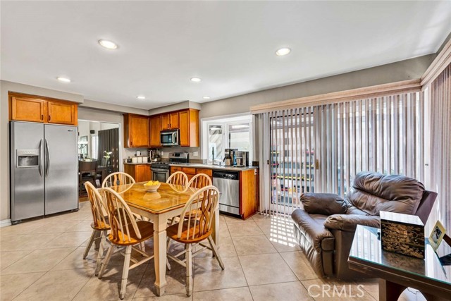 Detail Gallery Image 10 of 28 For 14211 Cherrywood, Tustin,  CA 92780 - 4 Beds | 2/1 Baths
