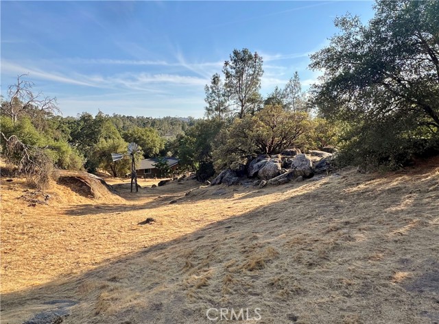 44293 Copper Creek Way, Coarsegold CA: https://media.crmls.org/medias/081a1ca8-dd37-44e9-b3c6-1c00bd2f2725.jpg