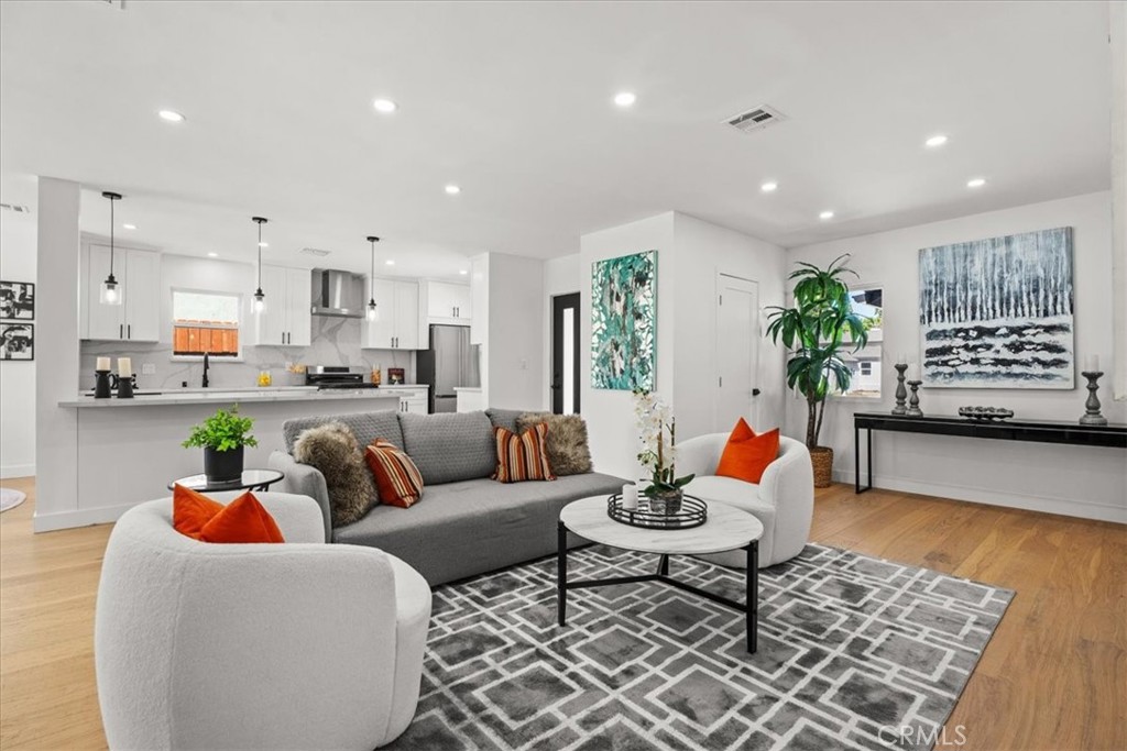 5815 Saloma AvenueSherman Oaks image #4