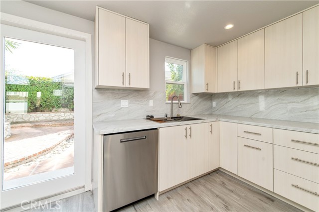 Detail Gallery Image 5 of 38 For 26182 Vintage Woods, Lake Forest,  CA 92630 - 4 Beds | 3 Baths