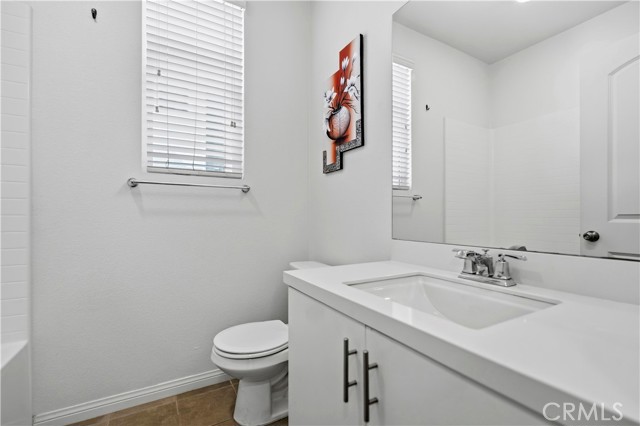 Detail Gallery Image 4 of 25 For 10557 Huxley Drive, Rancho Cucamonga,  CA 91730 - 4 Beds | 4 Baths