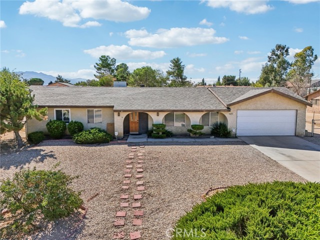 Detail Gallery Image 1 of 51 For 18127 Hinton St, Hesperia,  CA 92345 - 3 Beds | 2 Baths