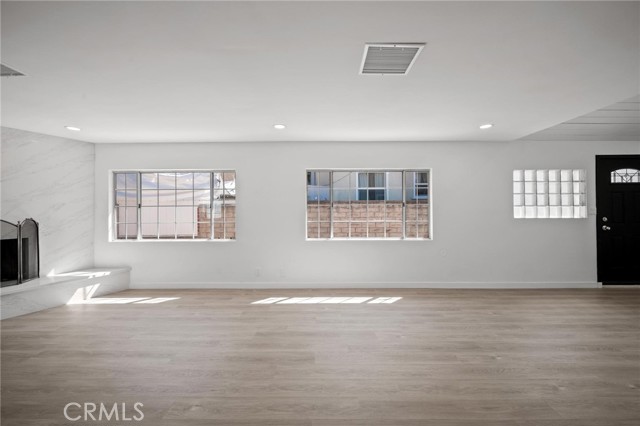 Detail Gallery Image 36 of 42 For 7445 Balcom Ave, Reseda,  CA 91335 - 4 Beds | 2 Baths