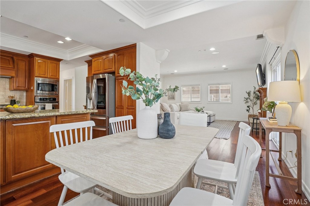 MLS #SB25258301 image #6