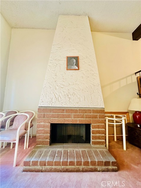 9039 Van Nuys Boulevard, Panorama City CA: https://media.crmls.org/medias/081ea6d2-930e-4cf0-96e8-480fcbe34e2d.jpg