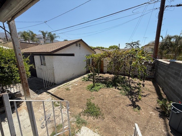 Detail Gallery Image 28 of 32 For 828 E Cypress Ave, Burbank,  CA 91501 - 3 Beds | 2 Baths
