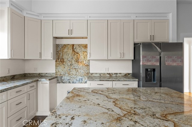 5000 Malibu Drive, Paradise CA: https://media.crmls.org/medias/081fa9e3-d9f1-4b08-a3e5-aceb39e010a6.jpg