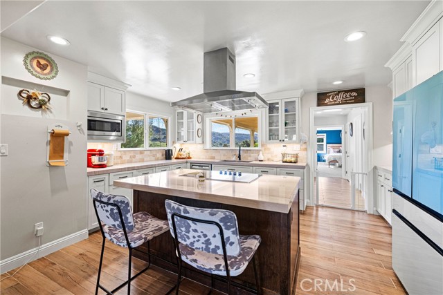 Detail Gallery Image 17 of 71 For 30737 Hasley Canyon Rd, Castaic,  CA 91384 - 4 Beds | 3 Baths