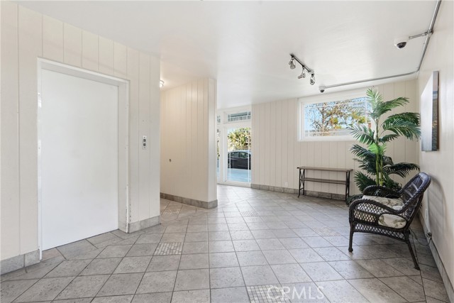 Detail Gallery Image 7 of 26 For 363 Newport Avenue #319,  Long Beach,  CA 90814 - 1 Beds | 1 Baths