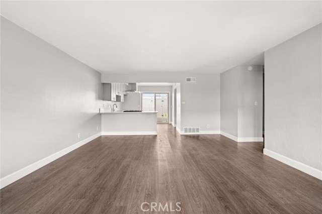 Detail Gallery Image 2 of 20 For 8038 Worthy Dr, Westminster,  CA 92683 - 2 Beds | 1 Baths