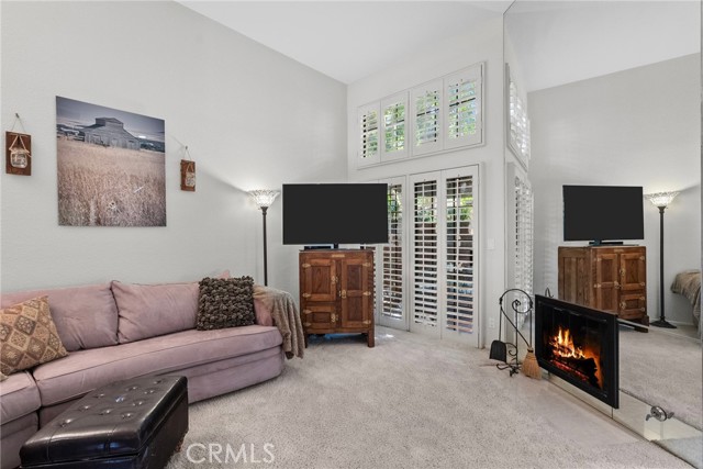 Detail Gallery Image 11 of 45 For 5707 Topanga Canyon Bld #7,  Woodland Hills,  CA 91367 - 2 Beds | 2/1 Baths