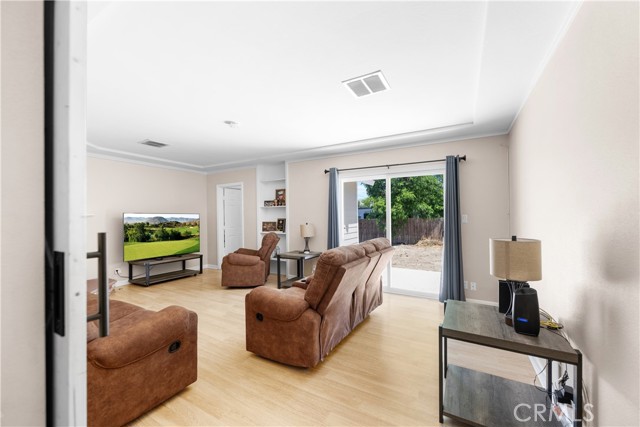 4620 East Charlton Avenue, Hemet CA: https://media.crmls.org/medias/08212d5b-2fbc-497f-b74d-4c45b33b629a.jpg