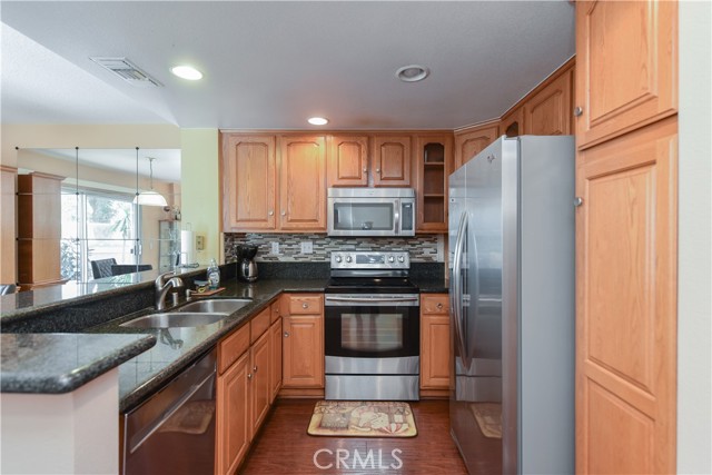145 Stanford Court, Irvine CA: https://media.crmls.org/medias/08227152-7110-45a3-9a00-8d446c7d6021.jpg