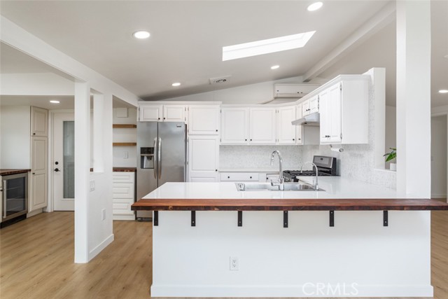 Detail Gallery Image 5 of 21 For 1997 Orange Ave, Costa Mesa,  CA 92627 - 4 Beds | 2 Baths