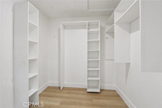 Detail Gallery Image 38 of 49 For 10007 Debra, Granada Hills,  CA 91343 - 4 Beds | 3 Baths