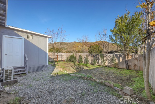 Detail Gallery Image 5 of 51 For 3374 8th St, Clearlake,  CA 95422 - 3 Beds | 2/1 Baths