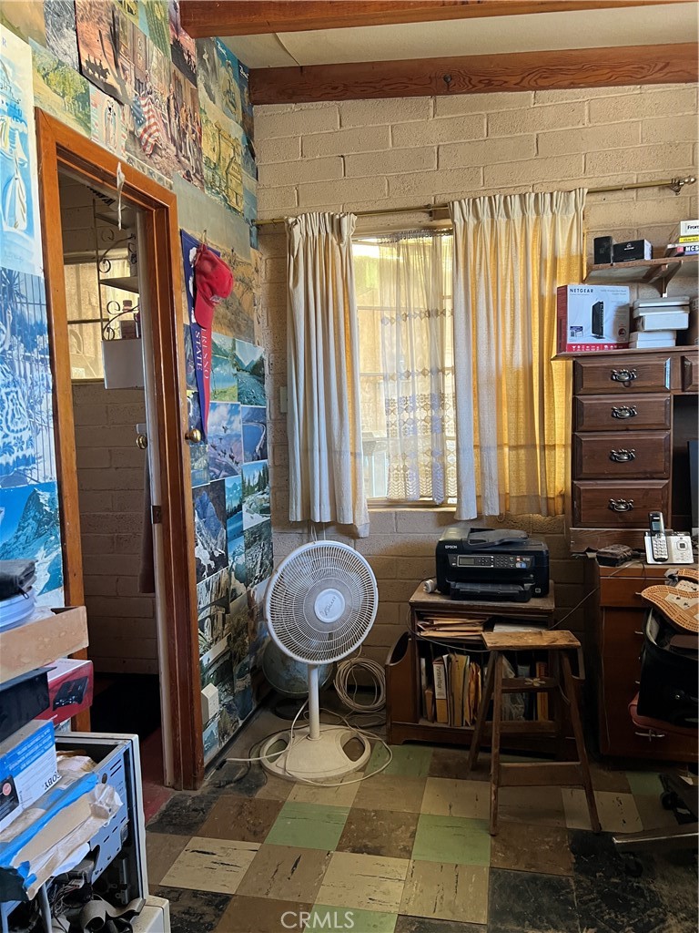 https://media.crmls.org/medias/08256f6a-806f-4379-ab3c-cca868f78eca.jpg?preset=X-Large