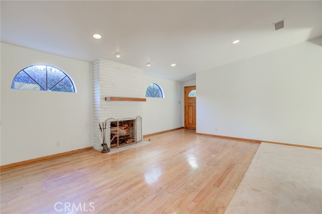 693 19th Street, Manhattan Beach, California 90266, 5 Bedrooms Bedrooms, ,1 BathroomBathrooms,Residential,Sold,19th,SB21194757