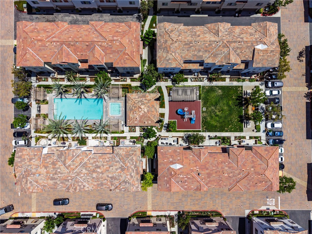 https://media.crmls.org/medias/0825a10b-fcaa-43b3-9565-07190c9dd7d6.jpg?preset=X-Large