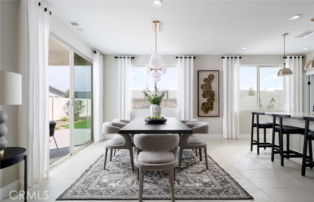 Detail Gallery Image 5 of 17 For 4264 Ladrillo St, Lake Elsinore,  CA 92530 - 5 Beds | 2/1 Baths