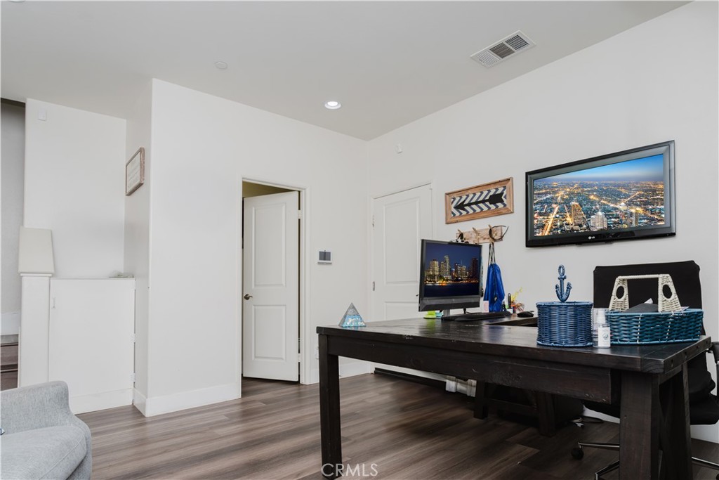 0825De00 7788 4F42 867C 1Db0D6225F28 6327 Lyra Road, Eastvale, Ca 91752 &Lt;Span Style='BackgroundColor:transparent;Padding:0Px;'&Gt; &Lt;Small&Gt; &Lt;I&Gt; &Lt;/I&Gt; &Lt;/Small&Gt;&Lt;/Span&Gt;
