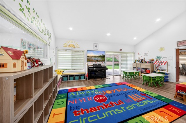 Detail Gallery Image 10 of 53 For 198 Sunflower, Brea,  CA 92821 - 3 Beds | 2/1 Baths