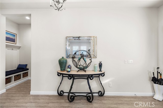 11360 Alton Drive, Corona CA: https://media.crmls.org/medias/0827772e-1b76-49e9-bf9c-f8d5ccae921c.jpg