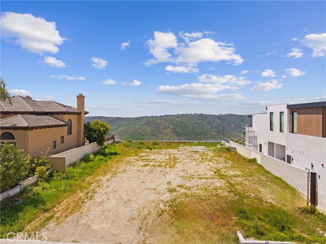 27 Coronado Pointe, Laguna Niguel CA: https://media.crmls.org/medias/08277bc3-b898-4e16-91b1-e4d2b1eac089.jpg