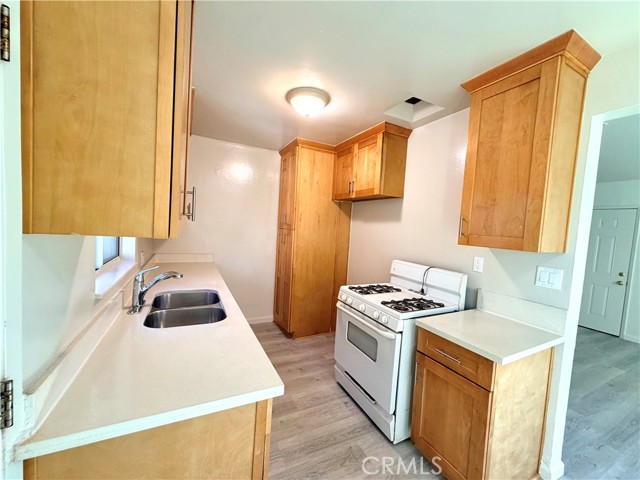 Detail Gallery Image 9 of 15 For 15247 Acre St #C,  North Hills,  CA 91343 - 2 Beds | 1 Baths