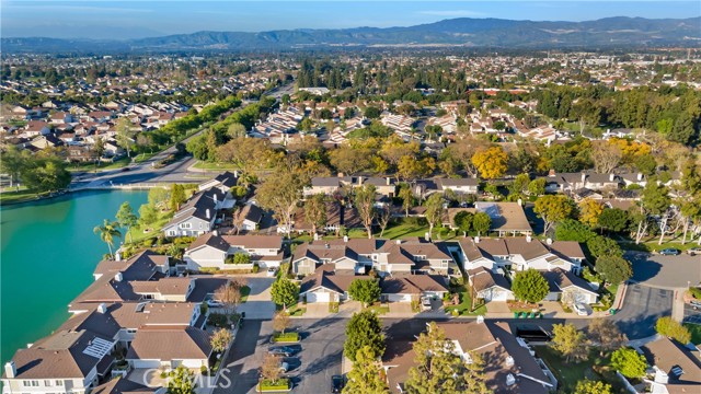 Detail Gallery Image 29 of 39 For 95 Lakeshore #51,  Irvine,  CA 92604 - 2 Beds | 2/1 Baths