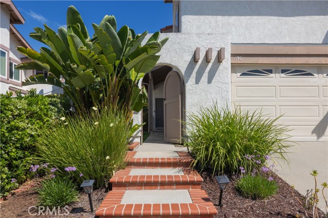 190 Heather Ridge Avenue photo 1