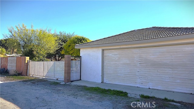 Detail Gallery Image 5 of 8 For 7345 Rogers, San Bernardino,  CA 92410 - 3 Beds | 2 Baths