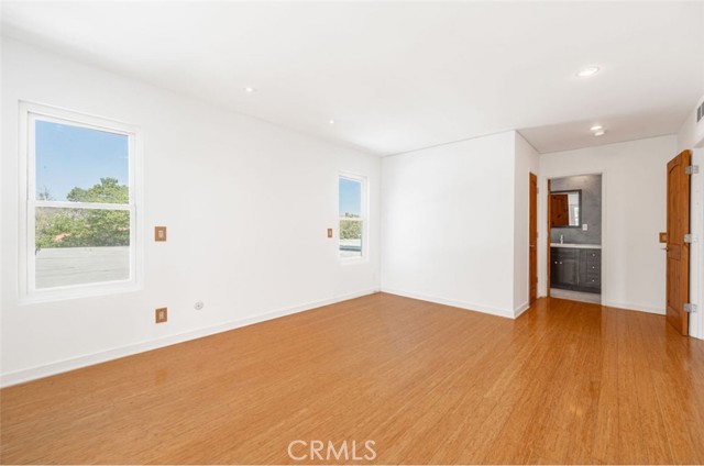 Detail Gallery Image 22 of 30 For 750 S Windsor Bld #7,  Los Angeles,  CA 90005 - 2 Beds | 2 Baths