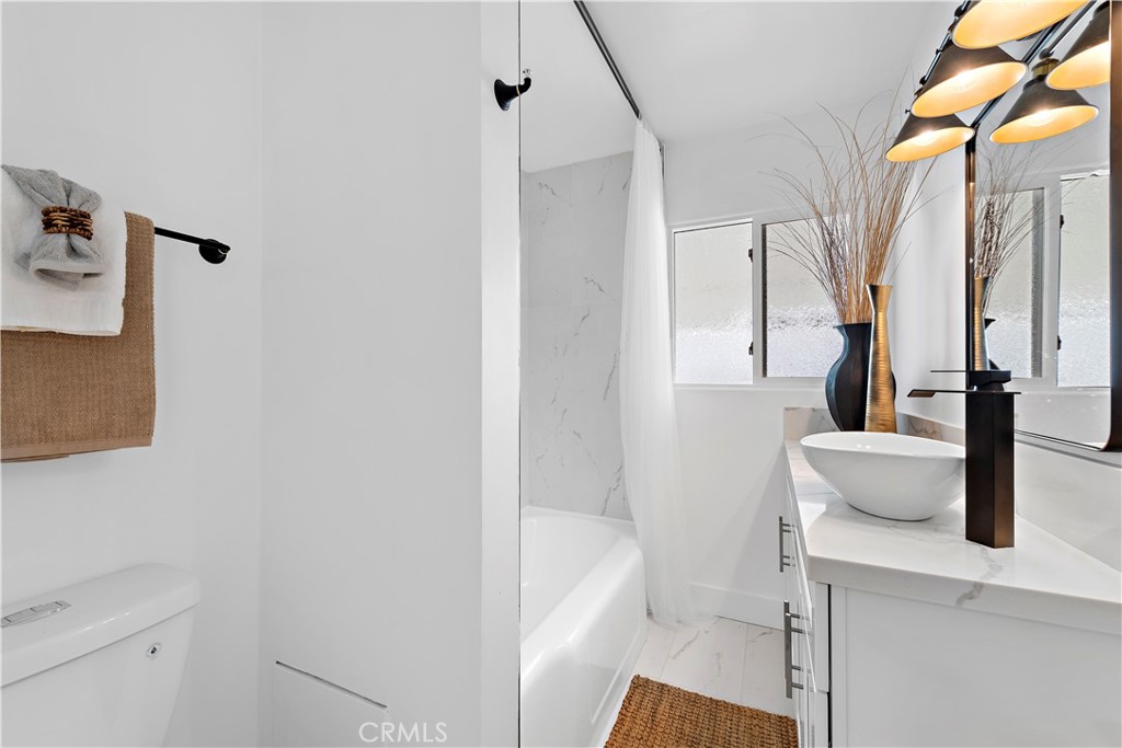 08296baf 6594 4901 Af33 C20c1bada627