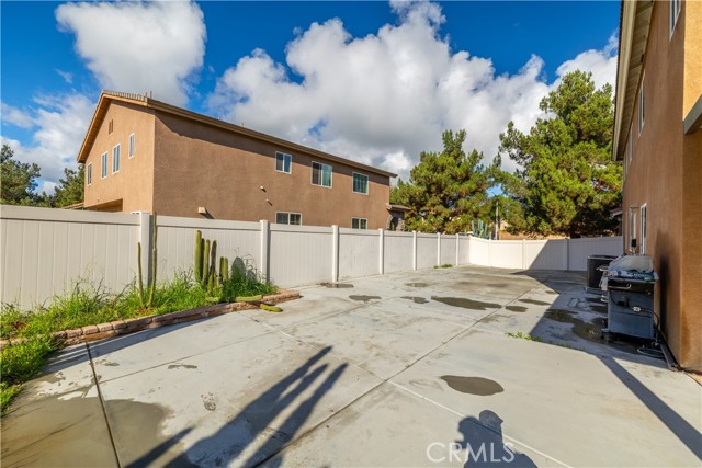 2096 Wild Thyme, San Jacinto CA: https://media.crmls.org/medias/0829723e-299d-4914-9957-05c7a48859d0.jpg
