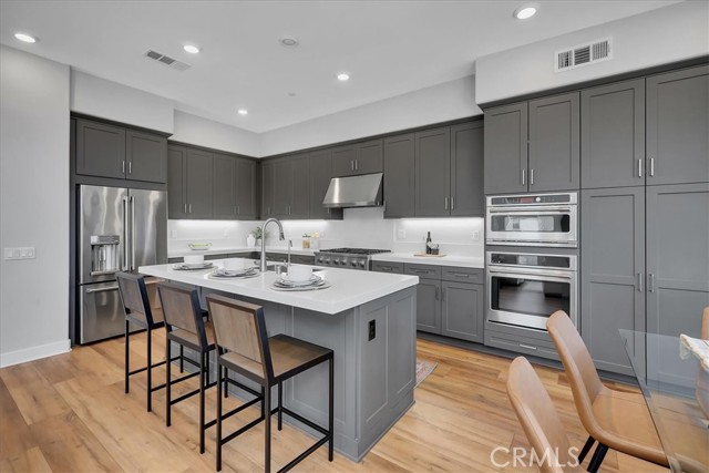 Detail Gallery Image 16 of 49 For 137 Rondo, Irvine,  CA 92618 - 3 Beds | 3 Baths