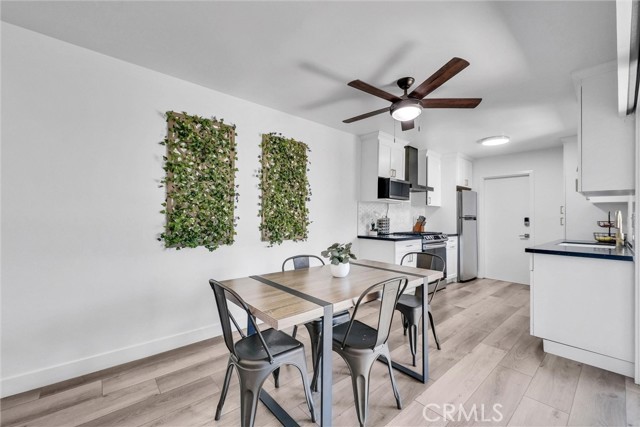 14142 Via Posada, Tustin CA: https://media.crmls.org/medias/082a699a-eb83-4ccc-ac12-225d11e18e15.jpg
