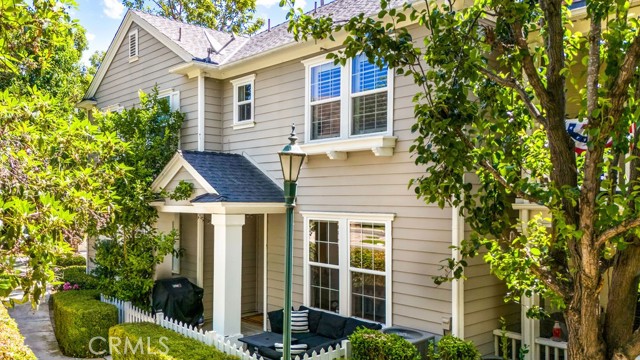 5 Duxbury ST