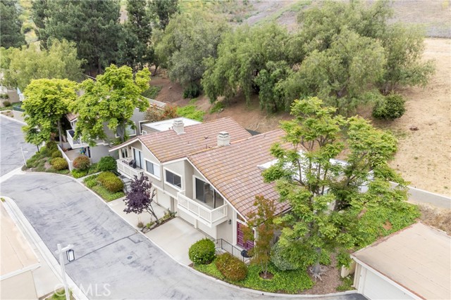 661 La Corona Court, Oak Park CA: https://media.crmls.org/medias/082aeabb-e074-408c-9ab9-b986e1c367db.jpg