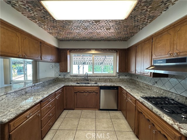 Detail Gallery Image 14 of 60 For 630 Jefferson St, Willows,  CA 95988 - 3 Beds | 2 Baths