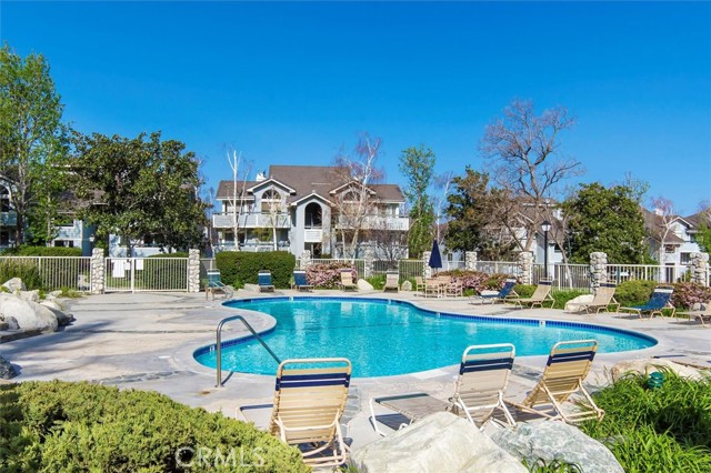 Detail Gallery Image 18 of 21 For 26972 Flo Ln #306,  Canyon Country,  CA 91351 - 3 Beds | 2 Baths
