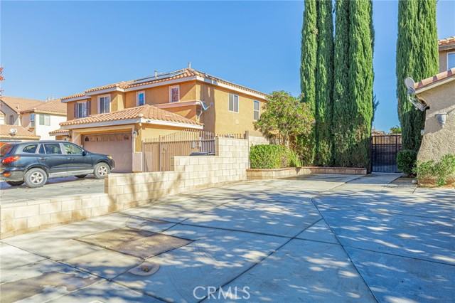 Detail Gallery Image 3 of 75 For 42234 Marbella St, Quartz Hill,  CA 93536 - 4 Beds | 2/1 Baths