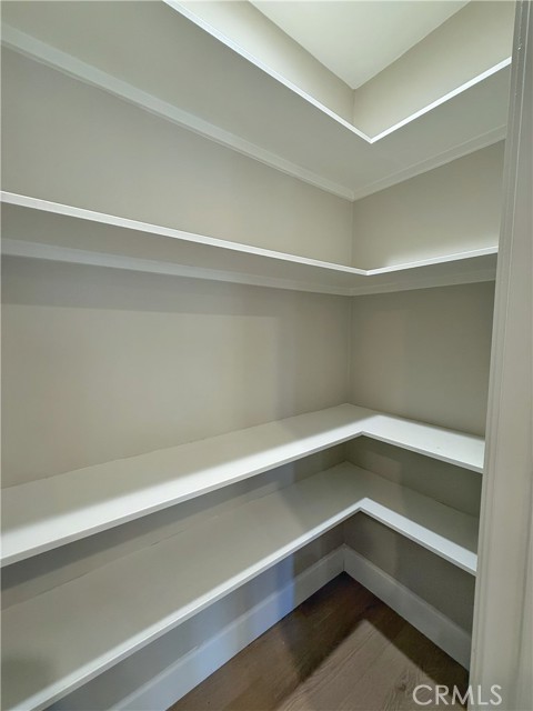 Detail Gallery Image 7 of 31 For 2953 S Bronson, Los Angeles,  CA 90018 - 3 Beds | 2 Baths