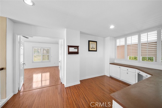 Detail Gallery Image 25 of 65 For 29 Villa Roma, Lake Elsinore,  CA 92532 - 4 Beds | 2/1 Baths